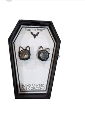 ✨️🐈‍⬛️NWB True to Form Cat Ear Stud Earrings - Hand Painted Cubic Zirconia Stud